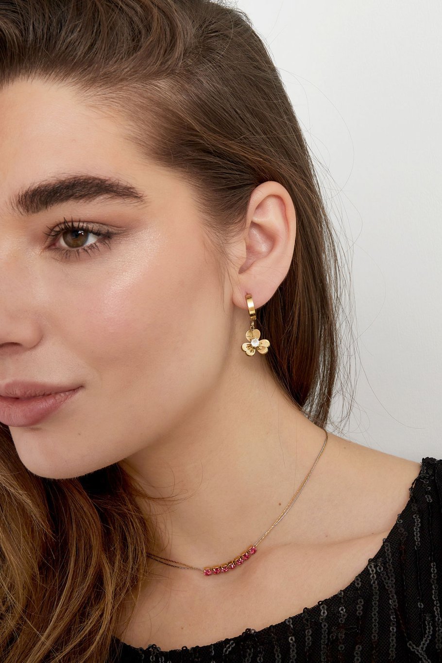 pendientes flor con piedra Imagen4